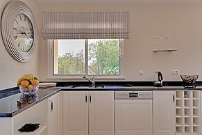 Casa do Pomar by Portucasa