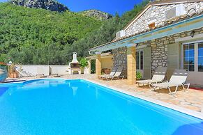 Viilla Kefalaki Superb Sceneries and Views Private Pool