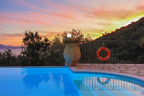 Viilla Kefalaki Superb Sceneries and Views Private Pool
