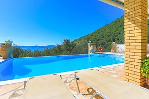 Viilla Kefalaki Superb Sceneries and Views Private Pool