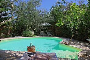 Lili Luxury Cottage in Ozias