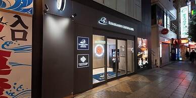 Rembrandt Cabin and Spa Shimbashi - Caters to Men