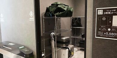 Rembrandt Cabin and Spa Shimbashi - Caters to Men