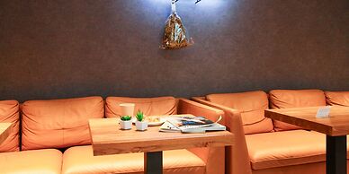 Rembrandt Cabin and Spa Shimbashi - Caters to Men