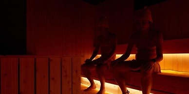 Rembrandt Cabin and Spa Shimbashi - Caters to Men