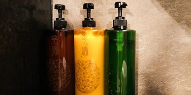 Rembrandt Cabin and Spa Shimbashi - Caters to Men