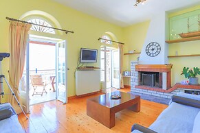 House On The Rocks in Nisaki