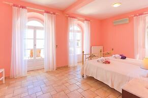 House On The Rocks in Nisaki