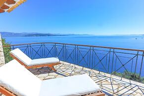 House On The Rocks in Nisaki