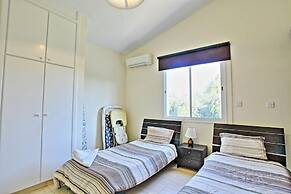 Villa Anthoulis in Latchi