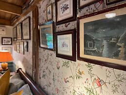 Remarkable Boultons Barn With hot tub