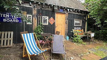 Remarkable Boultons Barn With hot tub