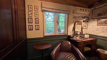 Remarkable Boultons Barn With hot tub