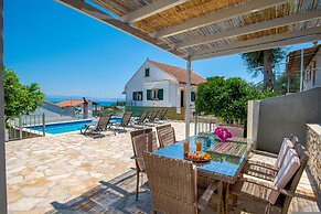 Villa Thea Antonis in Gaios