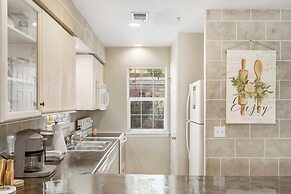 Valley View Treehouse - Holiday Hills Branson Golf Resort Outdoor Pool