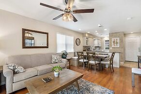 Valley View Treehouse - Holiday Hills Branson Golf Resort Outdoor Pool