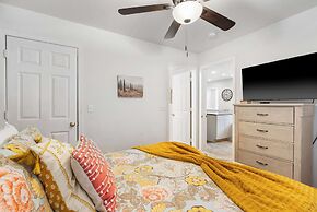 Valley View Treehouse - Holiday Hills Branson Golf Resort Outdoor Pool