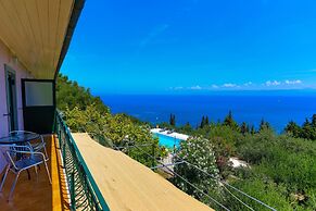 Antigoni Villa Dio in Longos