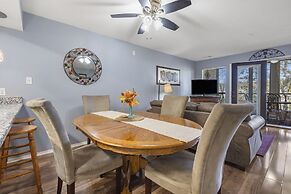 Sunroom Serenity - Community Pool