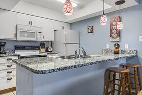 Sunroom Serenity - Community Pool