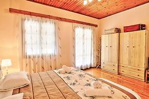 Nina Gaios Waterfront Apartment