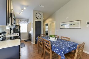 Table Rock Lookout Duo - Spacious Balcony