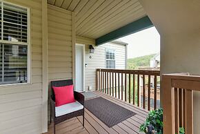 Table Rock Lookout Duo - Spacious Balcony