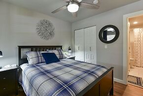 Table Rock Lookout Duo - Spacious Balcony