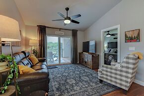 Table Rock Lookout Duo - Spacious Balcony