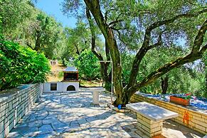 Villa Alexandros in Nisaki