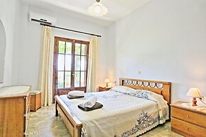 Villa Alexandros in Nisaki