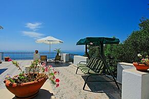 Villa Alexandros in Nisaki