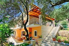 Villa Alexandros in Nisaki