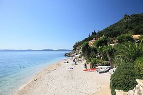 Jasmin in Katavolos With 1 Bedrooms and 1 Bathrooms