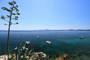 Jasmin in Katavolos With 1 Bedrooms and 1 Bathrooms