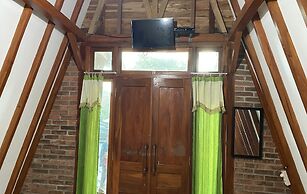 Kayu Watu Cottage Gunung Kidul