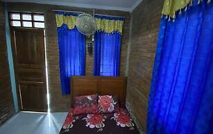 Kayu Watu Cottage Gunung Kidul