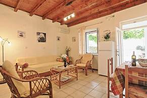 Dina Beach Front Apartment