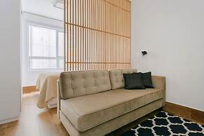 Av0711 Studio Avanhandava