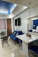 Del'S Condotel across NAIA Terminal 3