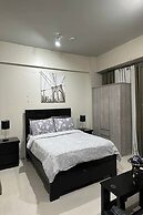 Del'S Condotel across NAIA Terminal 3