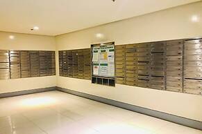 Del'S Condotel across NAIA Terminal 3