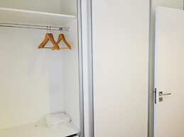 Iquali013 Akile Homes Apto