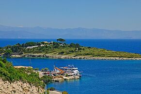 Faros Tria in Gaios With 1 Bedrooms and 1 Bathrooms