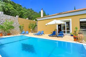 Villa Triantafyllo in Kentroma