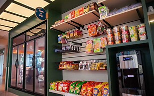 GO Hotel Bowin at Robinson Lifestyle