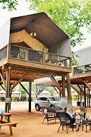 4 Son's Rio Cibolo - Birdhouse Cabin
