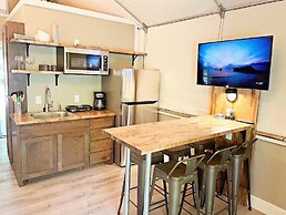 4 Son's Rio Cibolo - Birdhouse Cabin