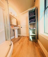 4 Son's Rio Cibolo - Birdhouse Cabin