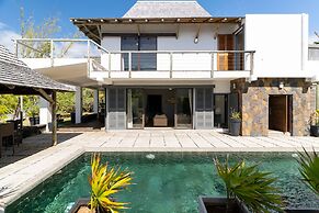 Koki Bonheur by muse villas